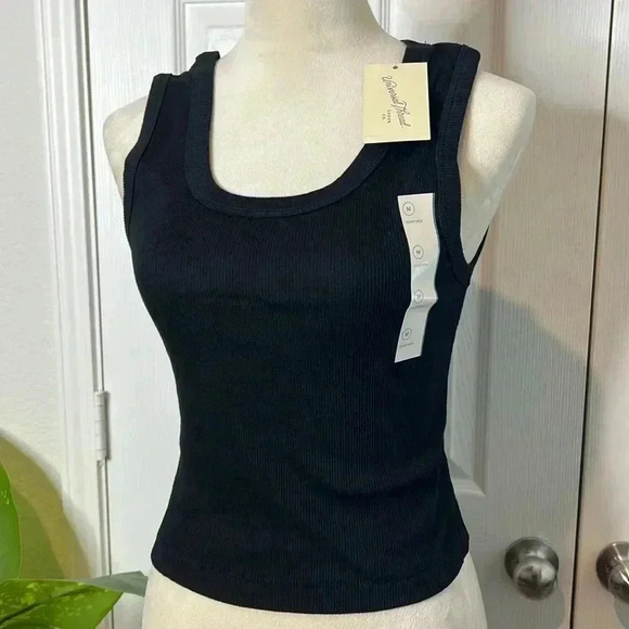 Universal Threads Women’s Shrunken tank top Various Sizes - Picture 4 of 9